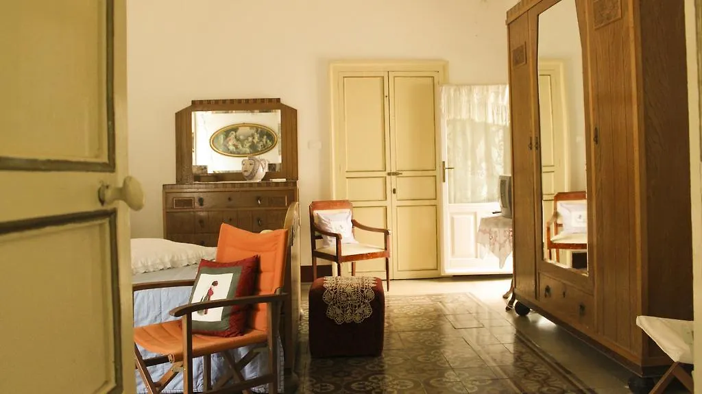 La Casa Fiorita Apartment Noto 0*,