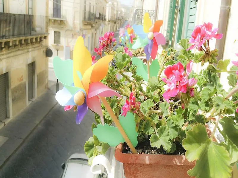 La Casa Fiorita Apartment Noto