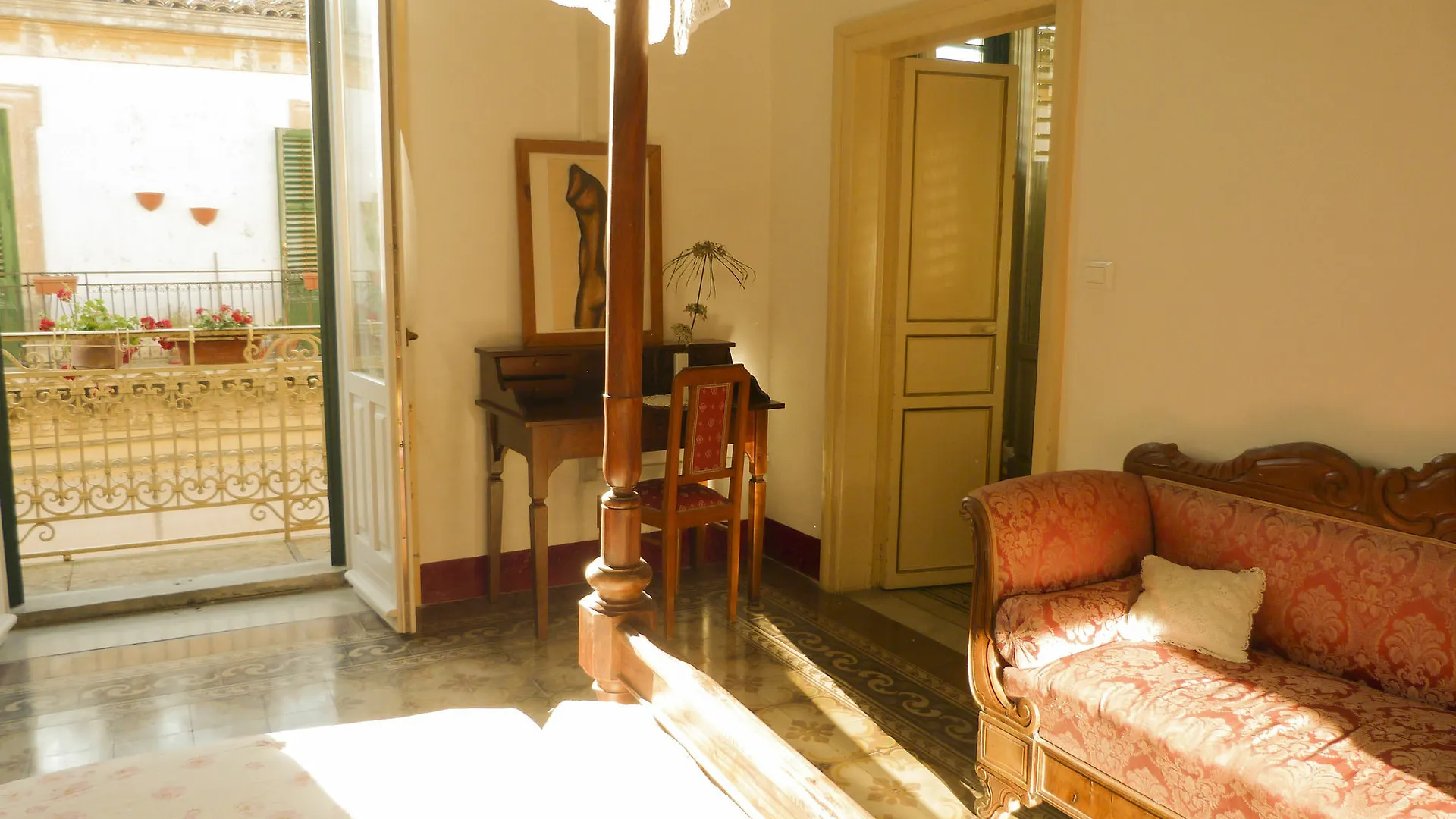 La Casa Fiorita Apartment Noto 0*,  Italy