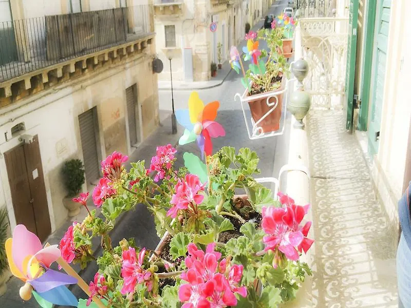 La Casa Fiorita Apartment Noto