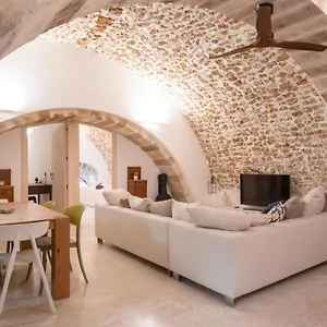 Deluxe Dammuso In Centro Storico Apartment